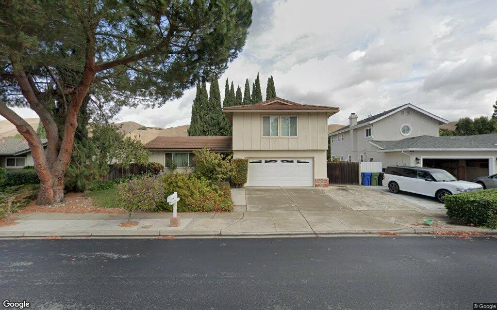 40670 Las Palmas Avenue - Google Street View